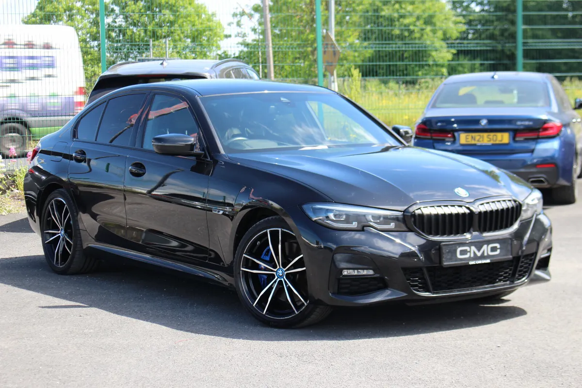 BMW 3-Series 2021 330E MSPORT HEADS UP DISPLAY - Image 1