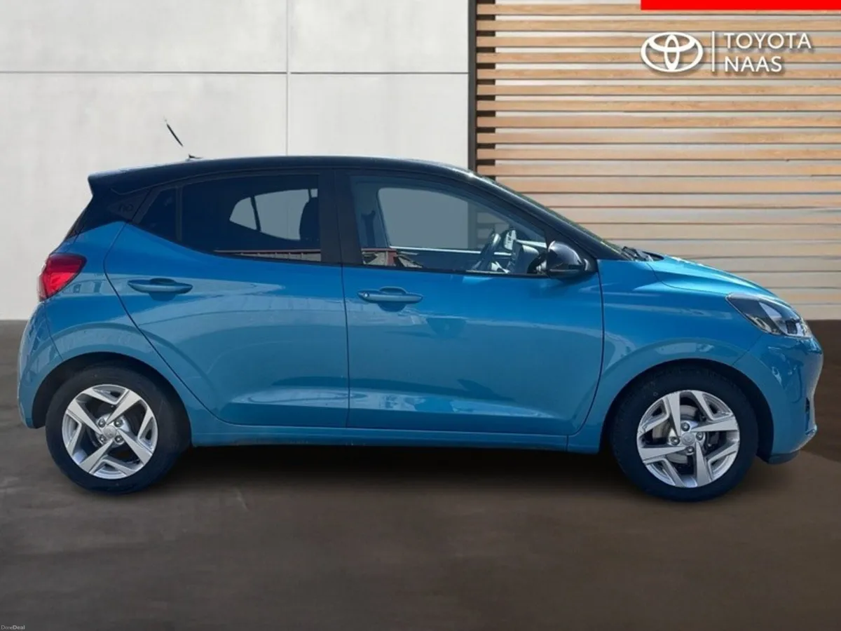 Hyundai i10 DELUXE 5DR - Image 3