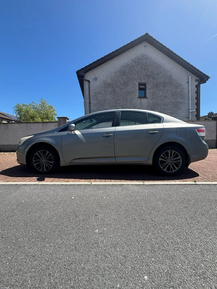 Toyota avensis - Image 2
