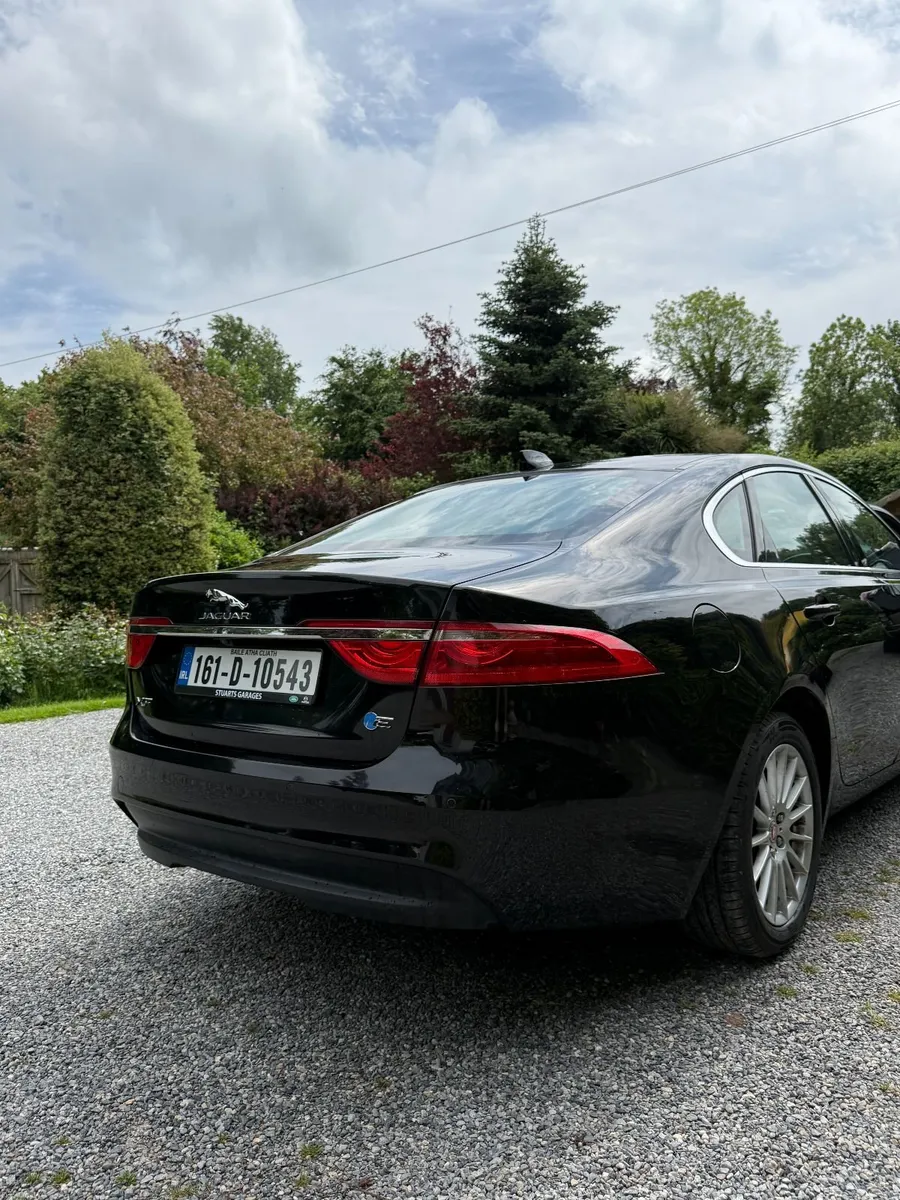 Jaguar XF 2016 - Image 6
