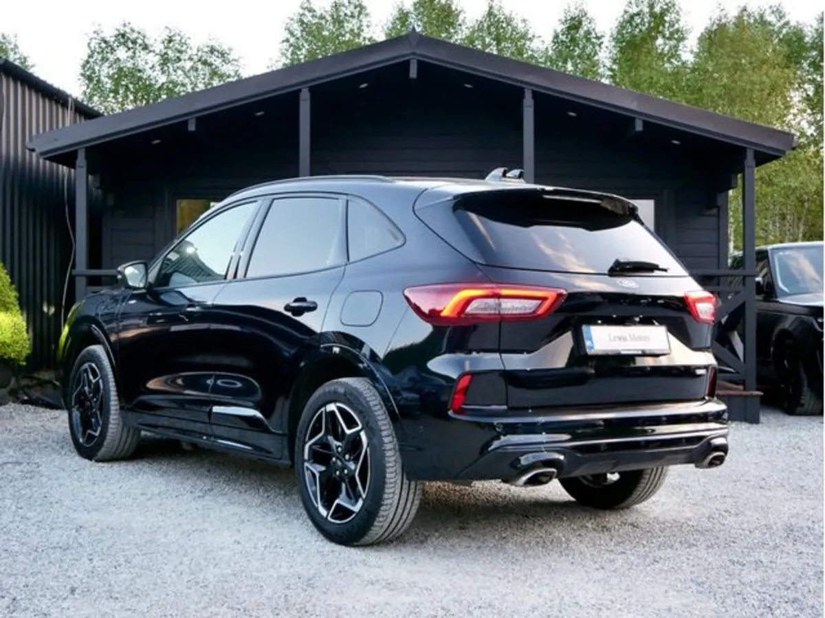 Ford Kuga 2.5 ST-LINE X EDITION 225BHP, PANORAMIC - Image 4