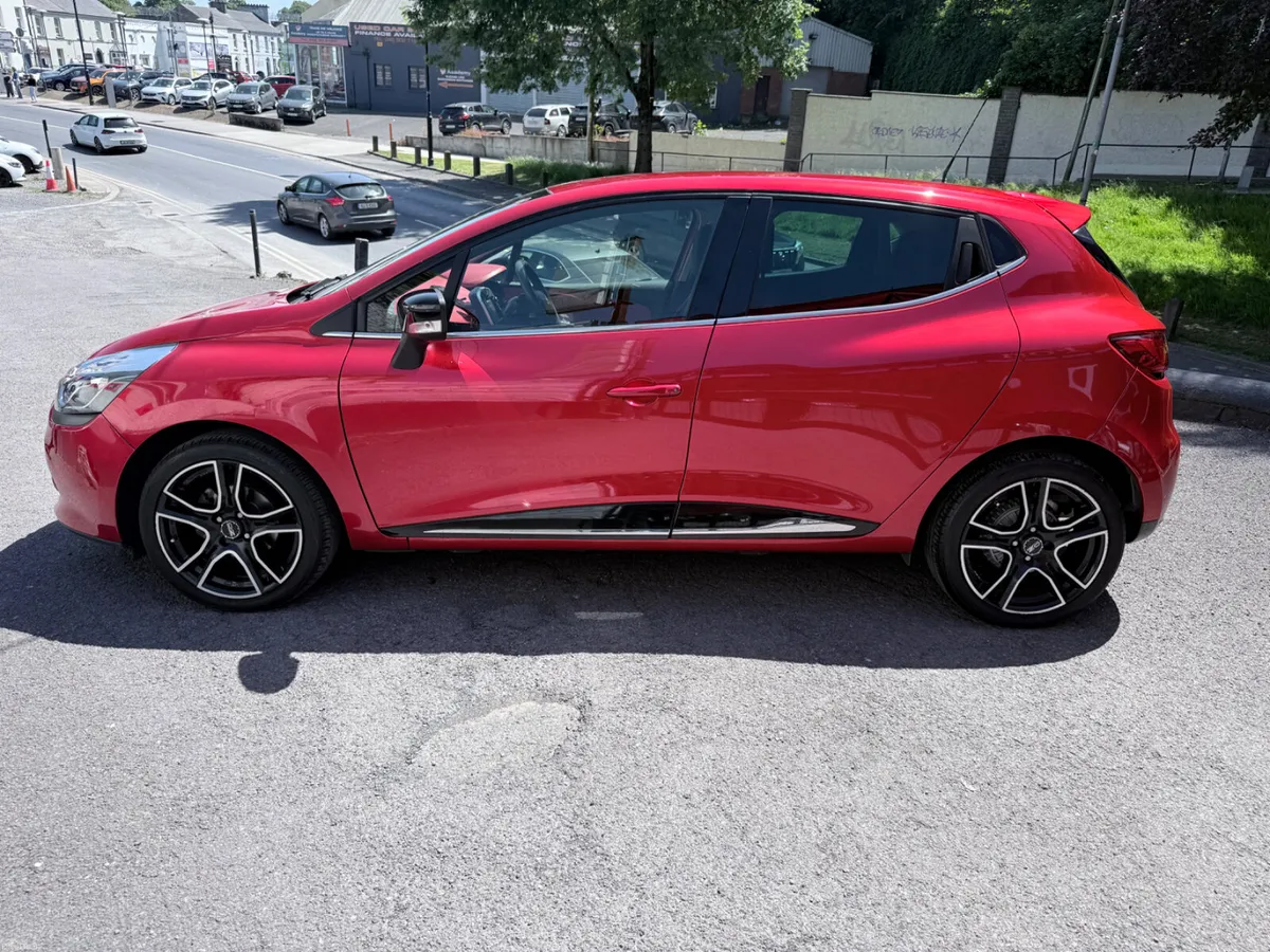 Renault Clio 1.2 Auto Low KMs New NCT - Image 5