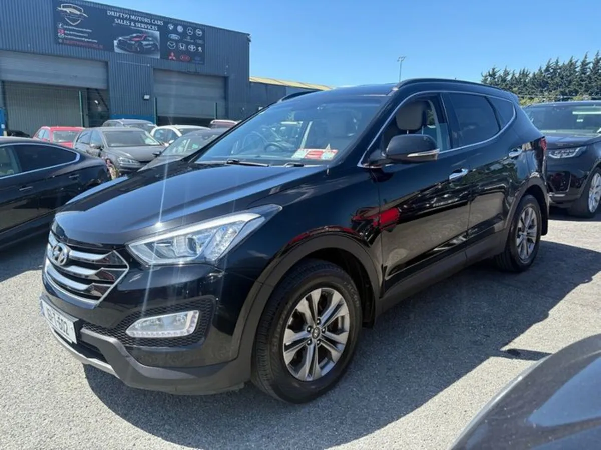 2016 Hyundai Santa Fe Executive 4WD 2.2L Diesel - Image 3