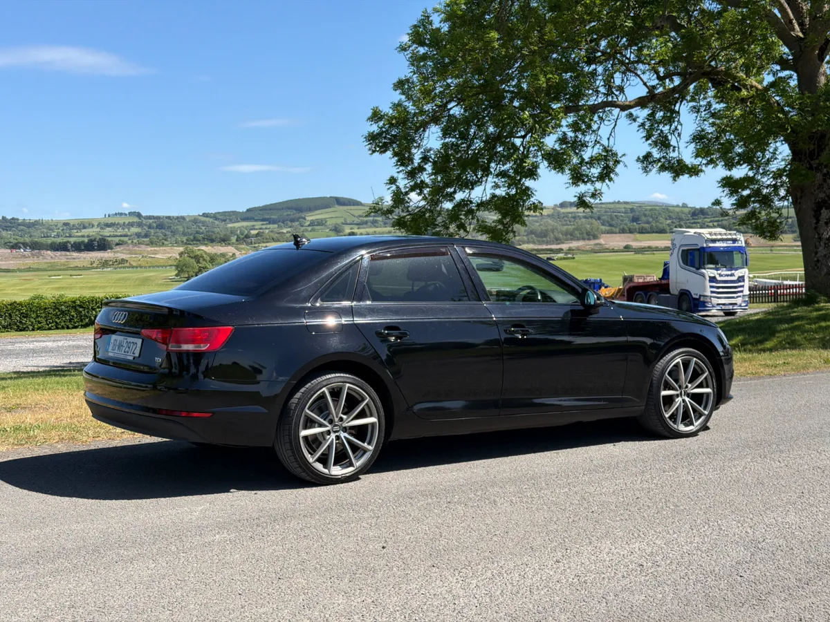 Audi A4 2018 TDI 2.0 SE ULTRA - Image 4