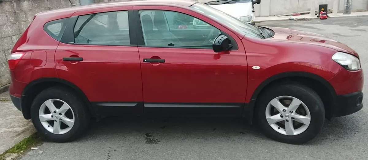 Nissan Qashqai 2011 - Image 4