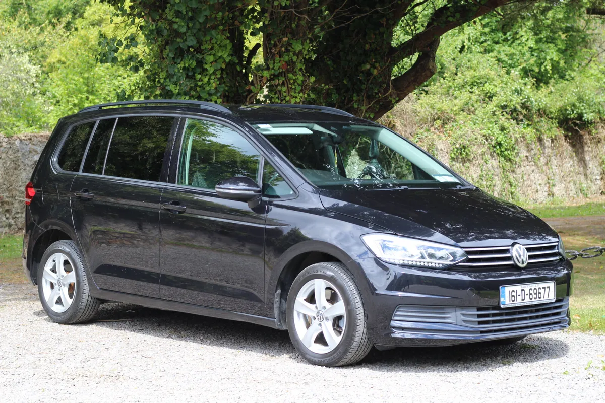 Volkswagen Touran 2016 - Image 2