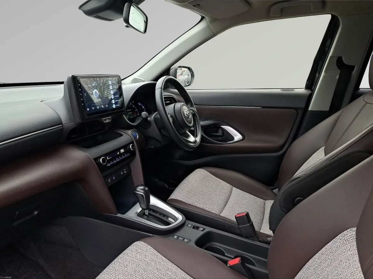 Toyota Yaris Cross Z HYBRID AUTO - Image 4