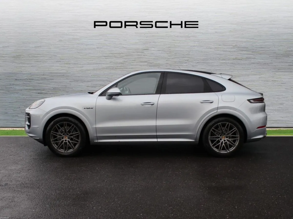 Porsche Cayenne 3.0 E-Hybrid PHEV Auto - Image 3