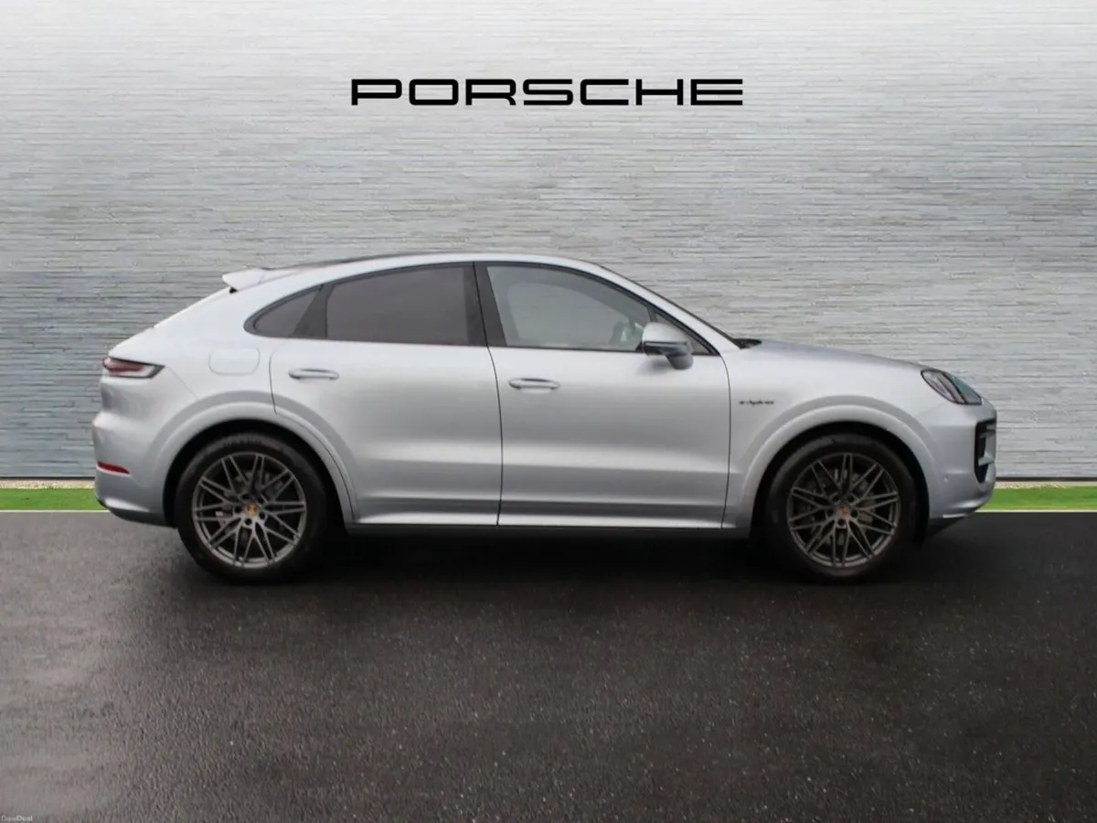 Porsche Cayenne 3.0 E-Hybrid PHEV Auto - Image 4
