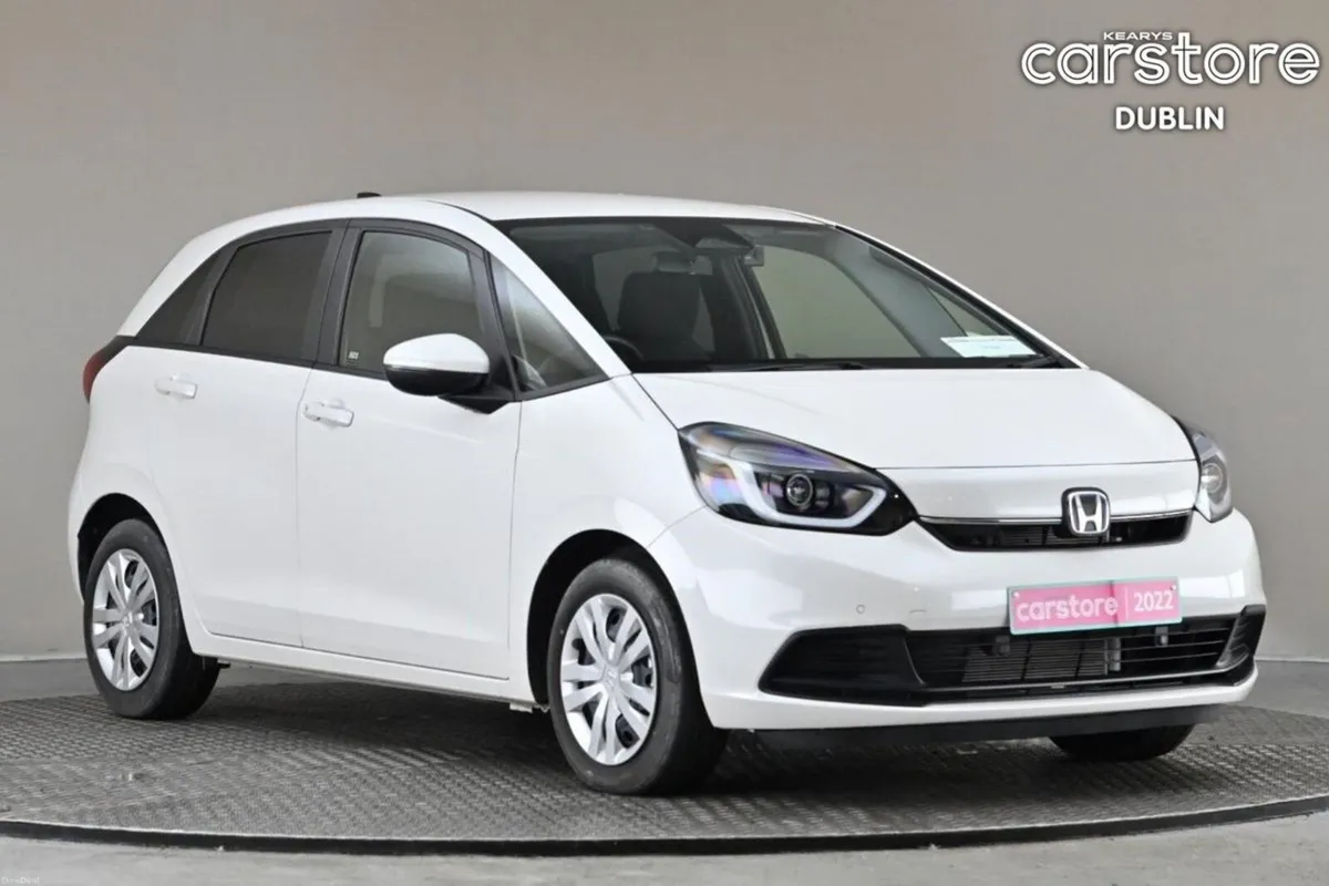 Honda Fit 1.5 HEV E-CVT **PARK SENSORS** - Image 1