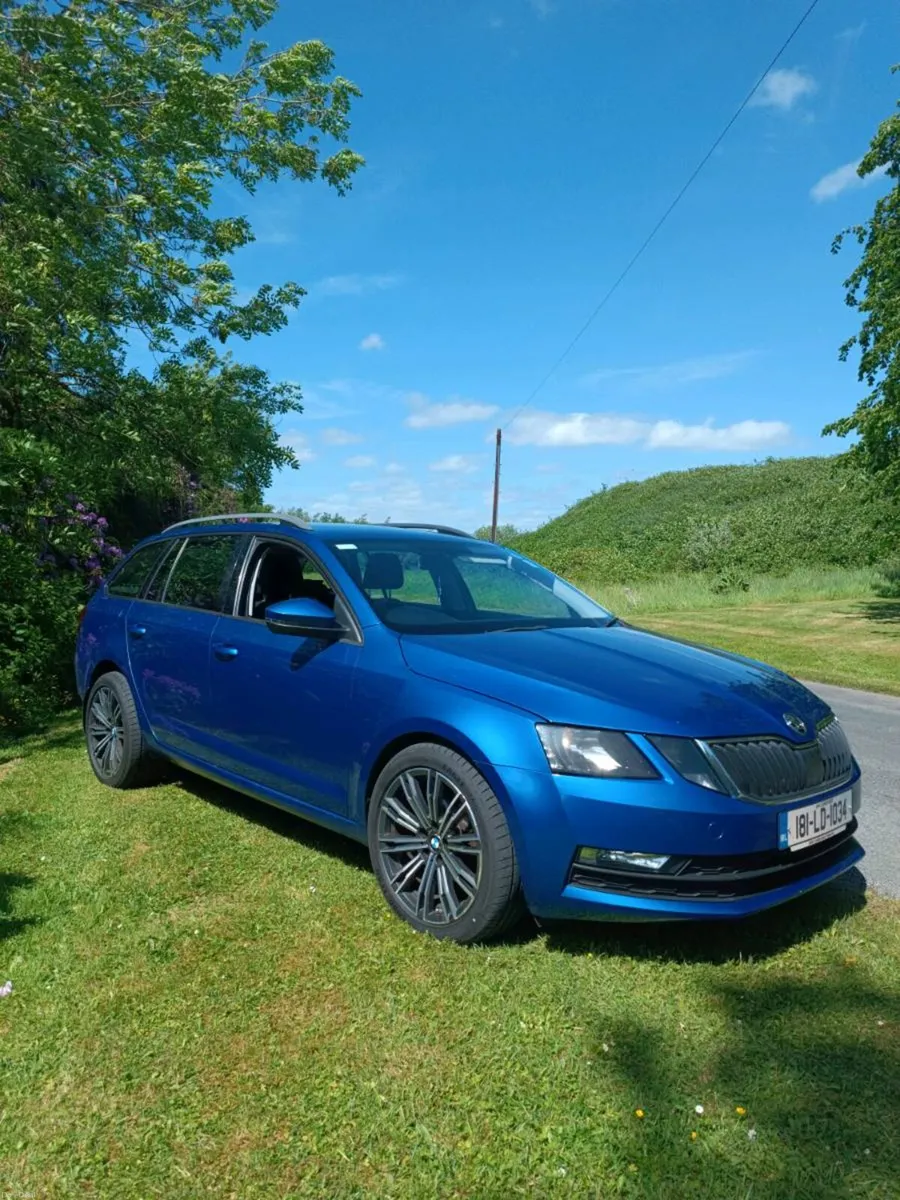 Skoda Octavia 1.6 manual - Image 2