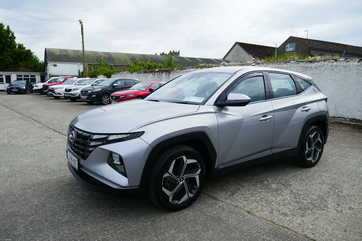 212, HYUNDAI TUSCON IX35 COMFORT PLUS 4WD 5DR AU A - Image 6