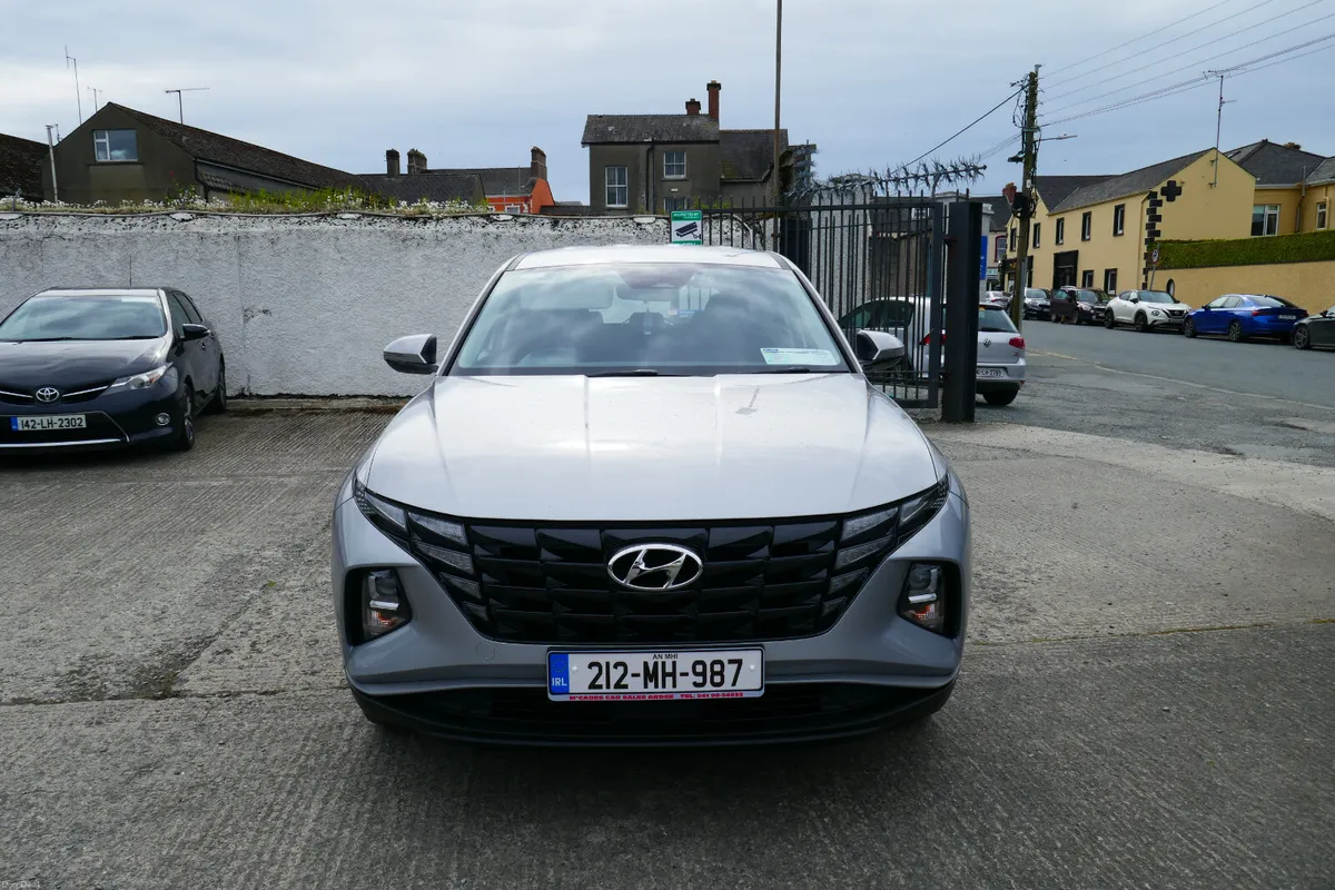 212, HYUNDAI TUSCON IX35 COMFORT PLUS 4WD 5DR AU A - Image 5