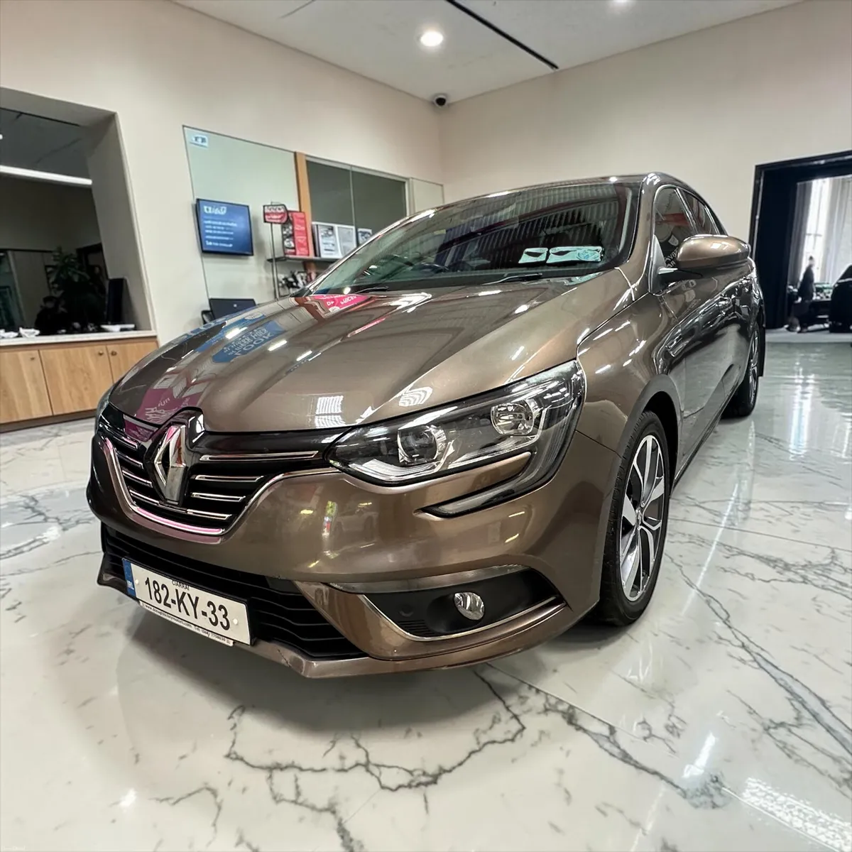 Renault Megane 1.5 dCi GRAND COUPE DYNAMIQUE S NAV - Image 1