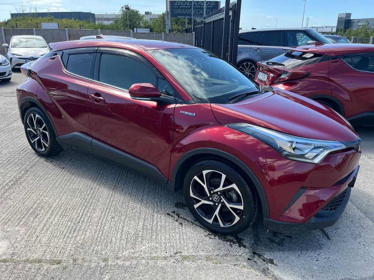 TOYOTA C-HR 2017, 1.8 HYBRID AUTO LOW KM HIGH SPEC - Image 1