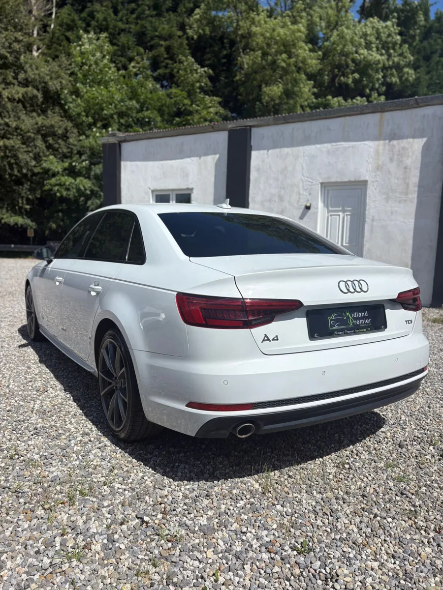 Audi A4 2017 - Image 3