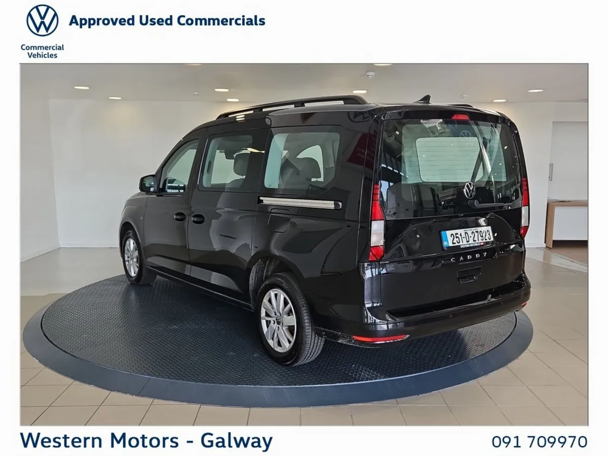 Volkswagen Caddy Maxi Life Auto, 122HP. 7 Seats, A - Image 4