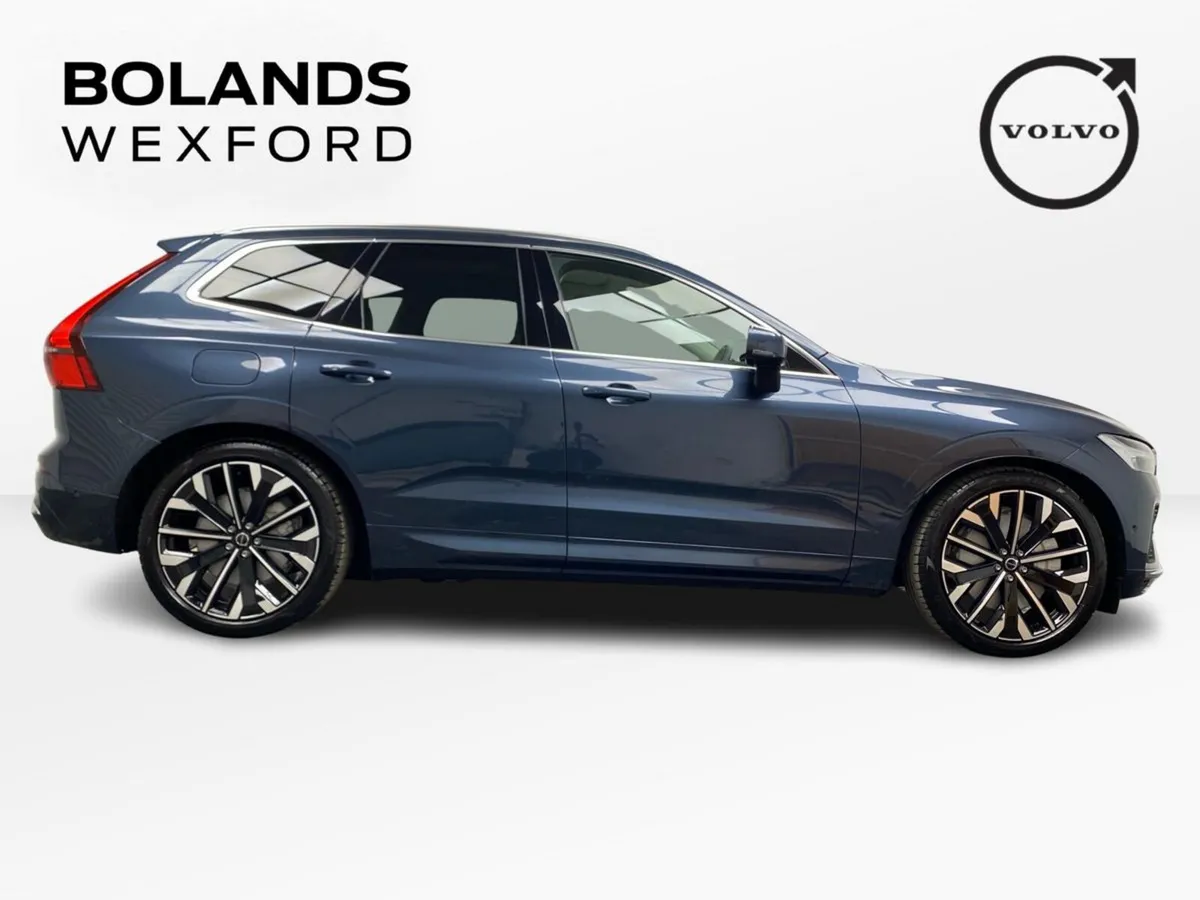 Volvo XC60 T6 AWD Plug-in hybrid electric/petrol U - Image 4
