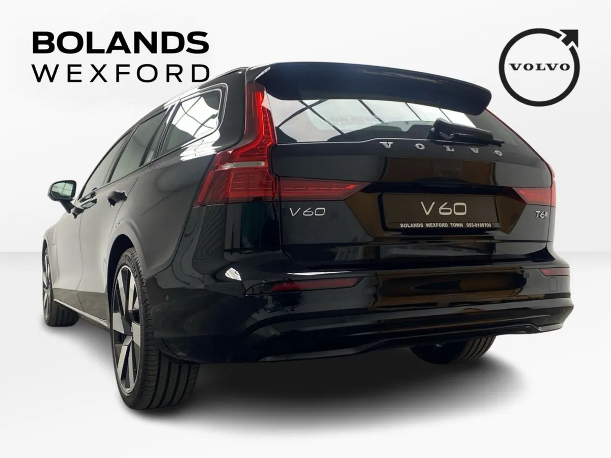 Volvo V60 T6 AWD Plug-in hybrid electric/petrol Pl - Image 4