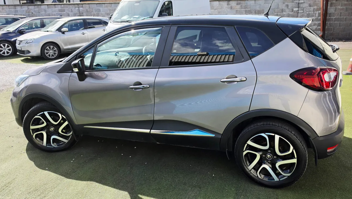 Renault Captur 1.5dci Sat Nav Touchscreen Low km - Image 3