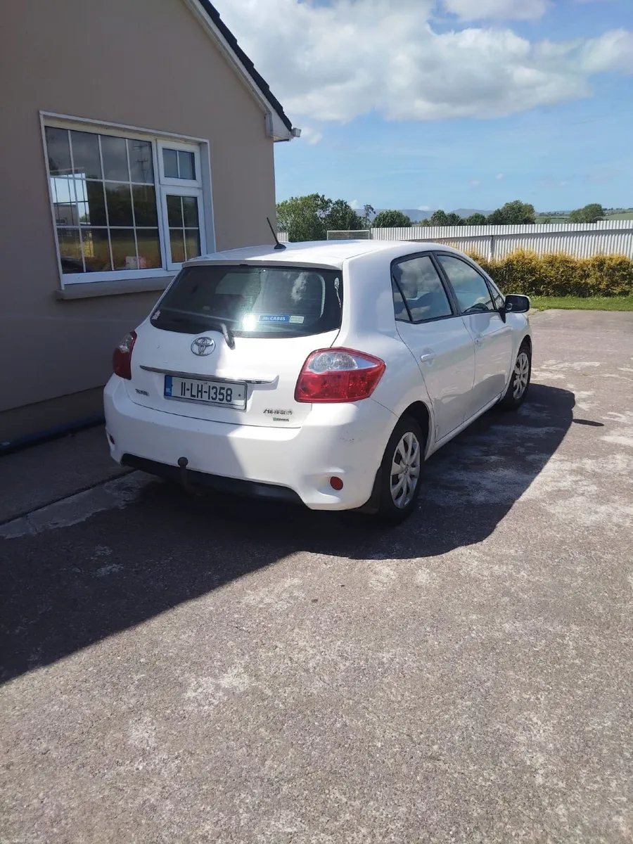 Toyota Auris 2011 1.4 D4D Diesel - Image 2