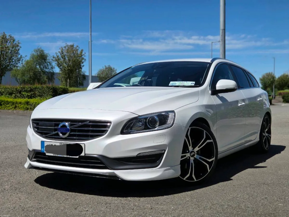 Volvo V60 - Image 4