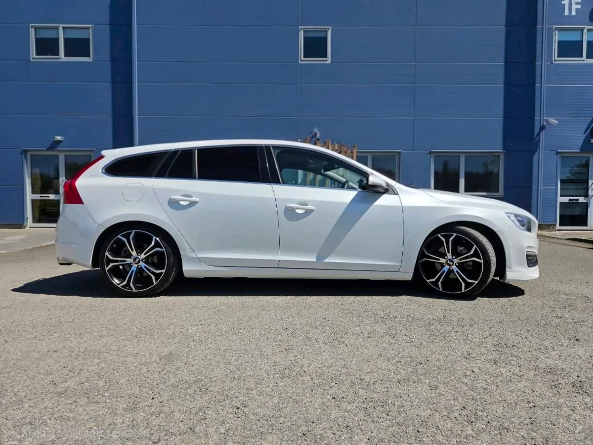Volvo V60 T4 Petrol - Low Mileage 89k km -Beautifu - Image 1