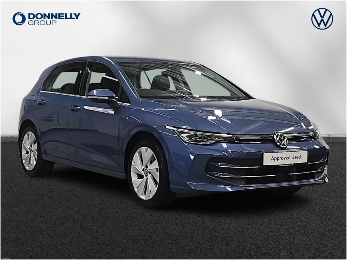 Volkswagen Golf Hatchback Style - Image 1