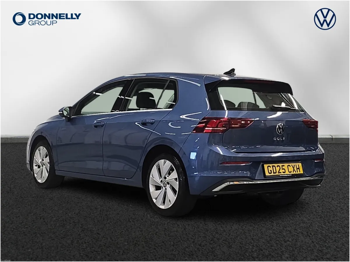 Volkswagen Golf Hatchback Style - Image 3