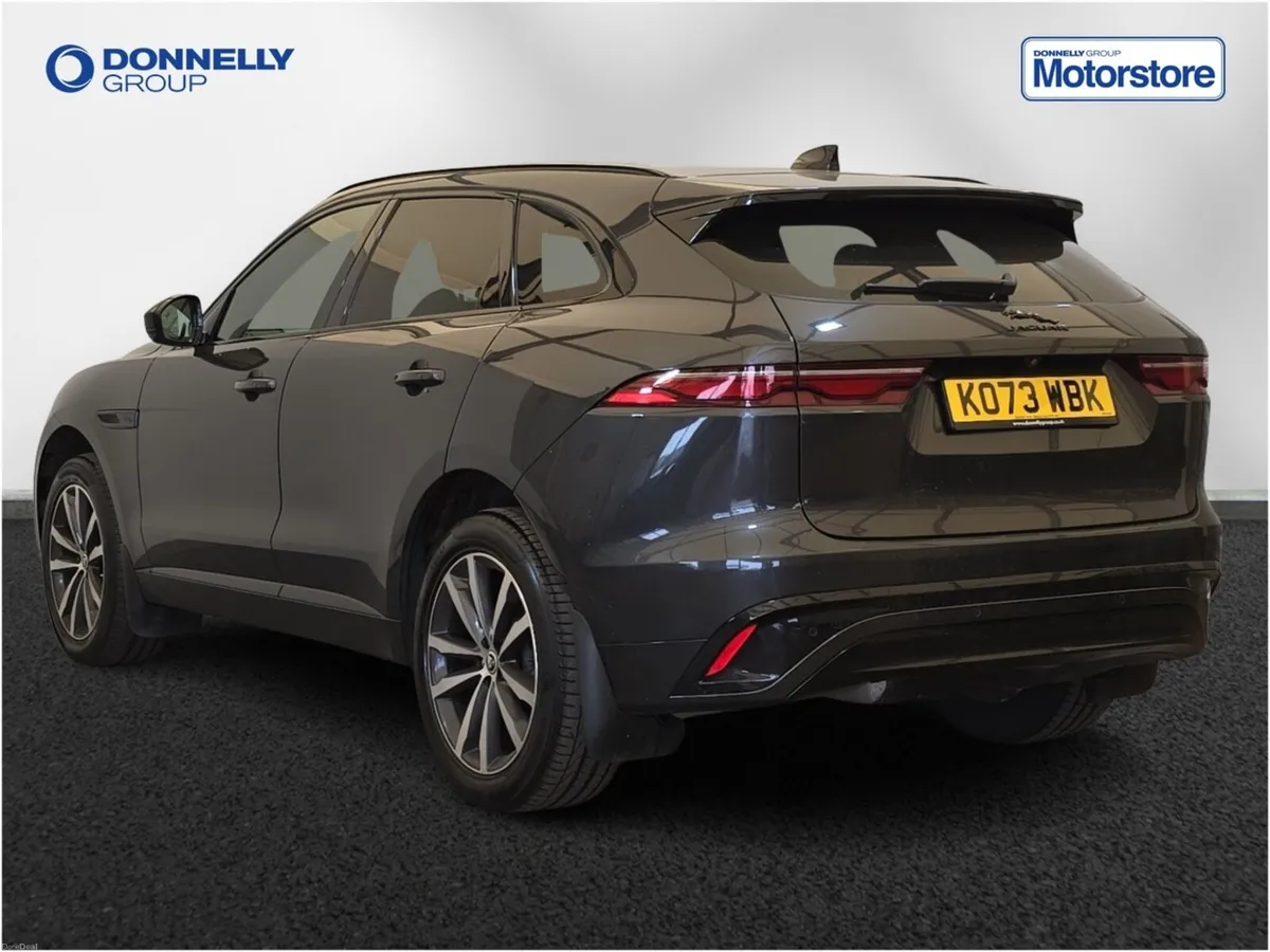 Jaguar F-pace F-Pace Diesel Estate R-Dynamic SE Bl - Image 2