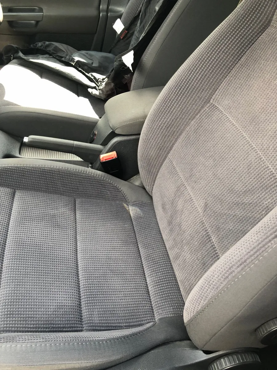Volkswagen Jetta 2007 - Image 4