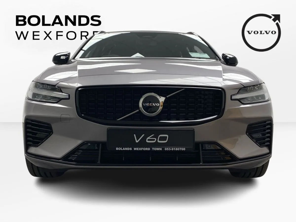 Volvo V60 T6 AWD Plug-in hybrid electric/petrol Pl - Image 2