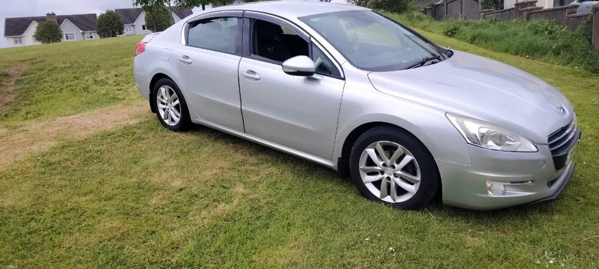 Car - Image 1