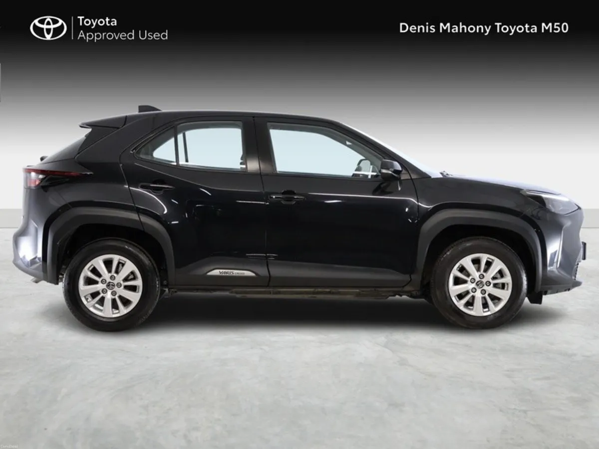 Toyota Yaris Cross Luna Hybrid - Image 3