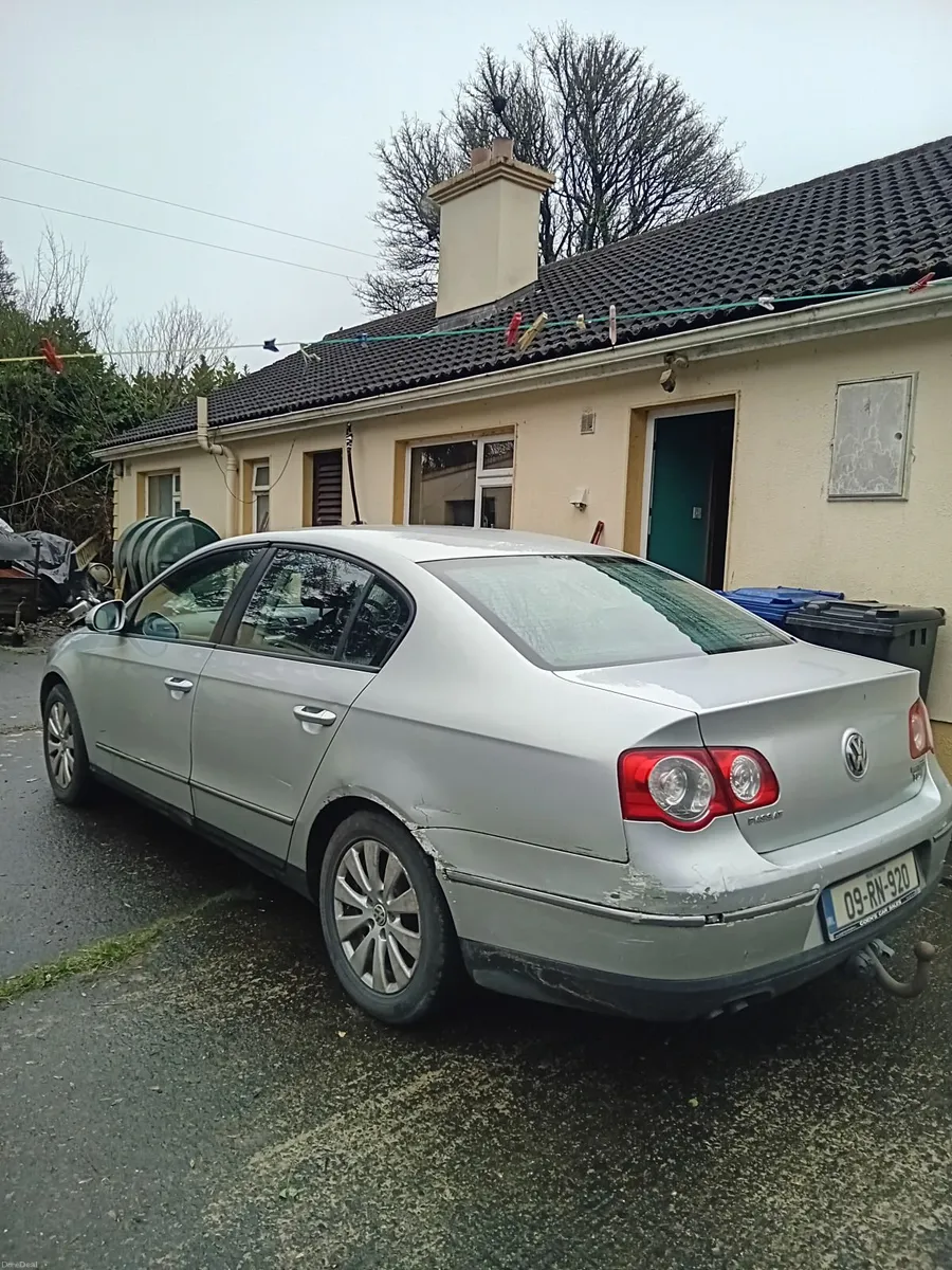 Volkswagen Passat 2009 - Image 1