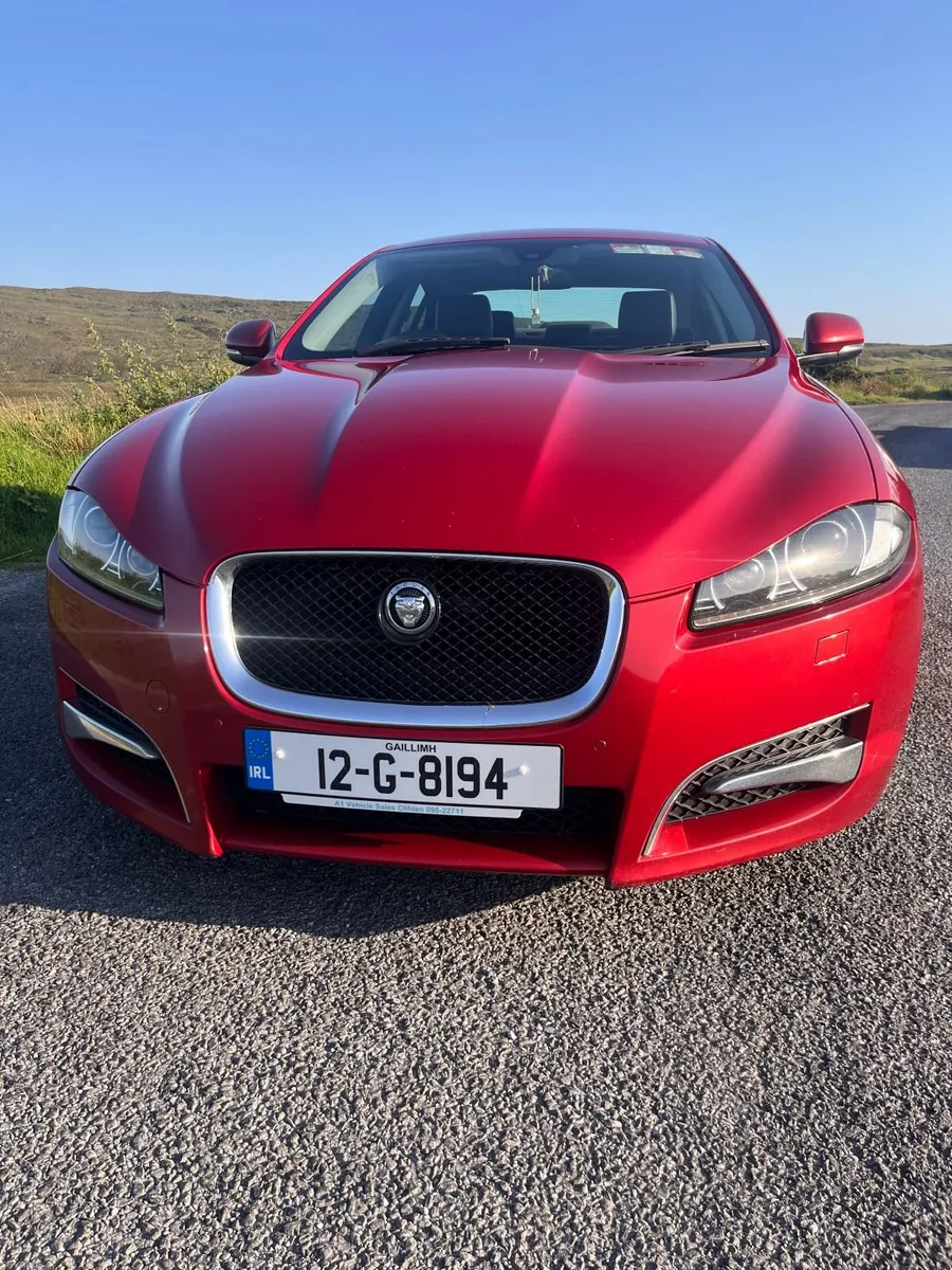 Jaguar XF 2012 - Image 2