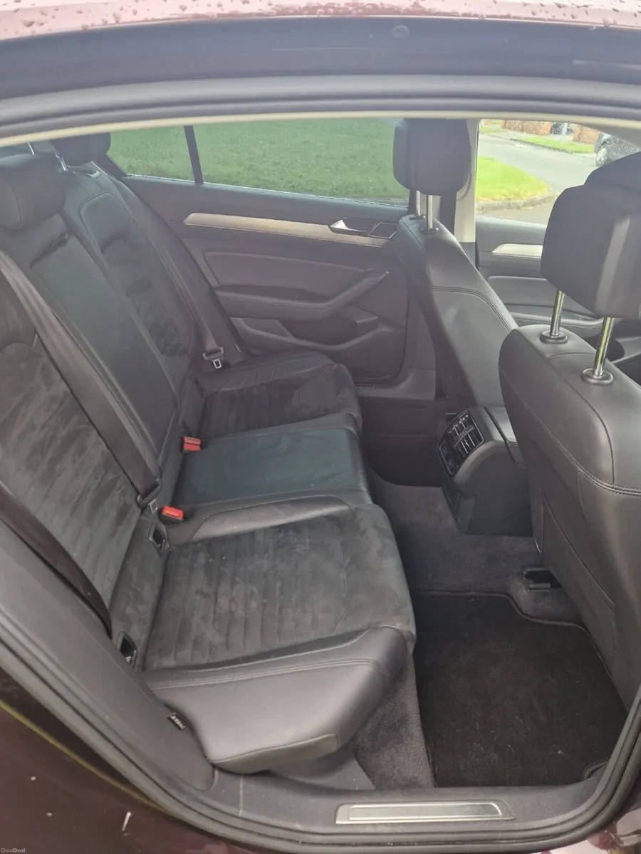 Volkswagen Passat GT 2.0 - Image 5