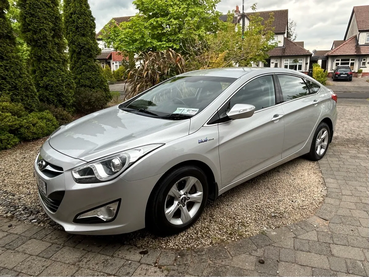Hyundai I40 1.7 Executive - Image 1