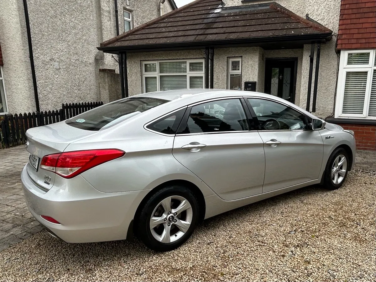 Hyundai I40 1.7 Executive - Image 2
