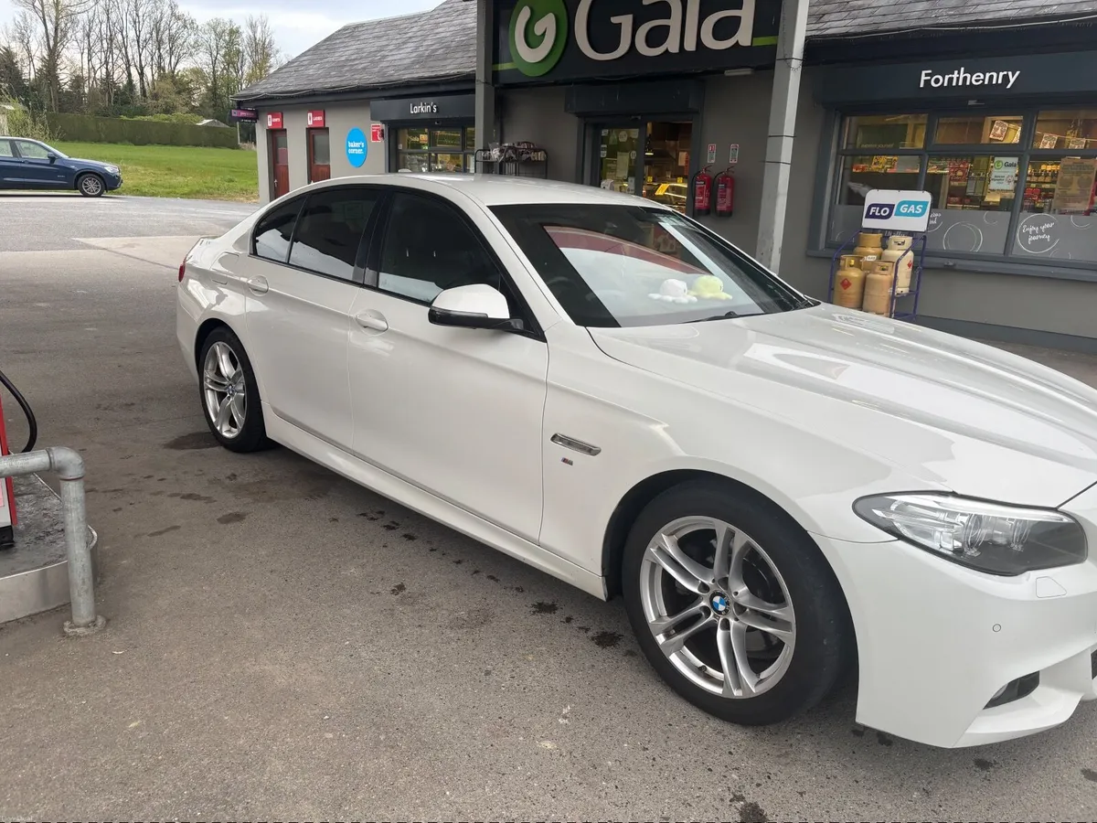 BMW 5-Series 2015 - Image 5