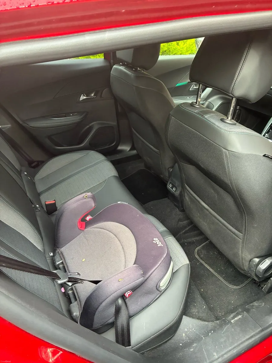 Peugeot 2008 Allure Premium - Image 4
