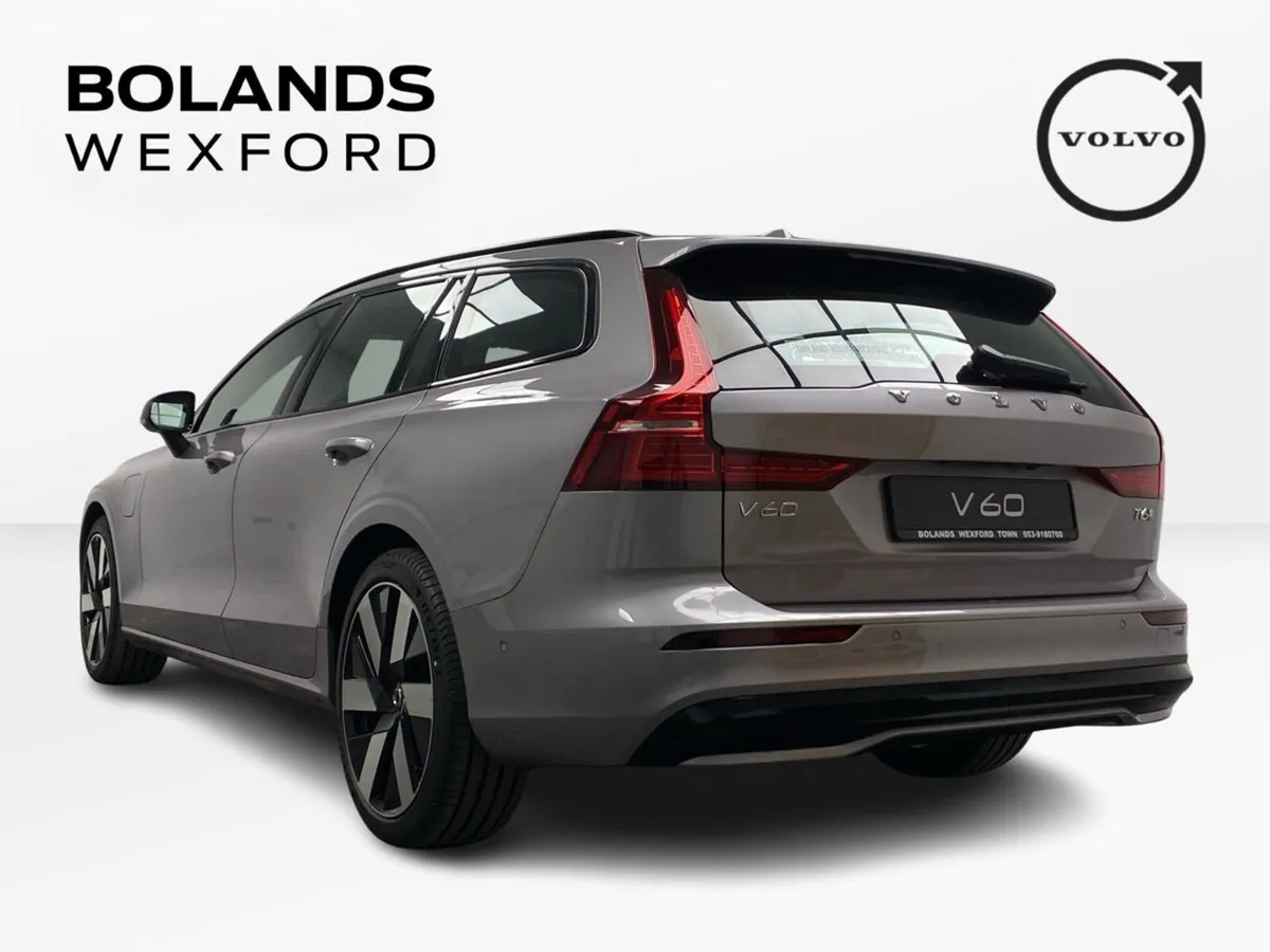 Volvo V60 T6 AWD Plug-in hybrid electric/petrol Pl - Image 4