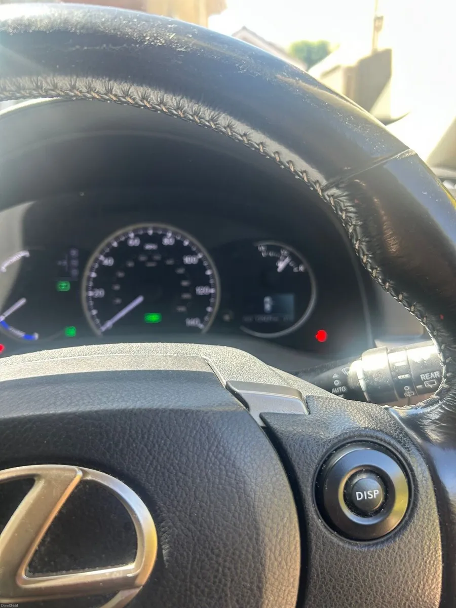 Lexus ct 200h - Image 2