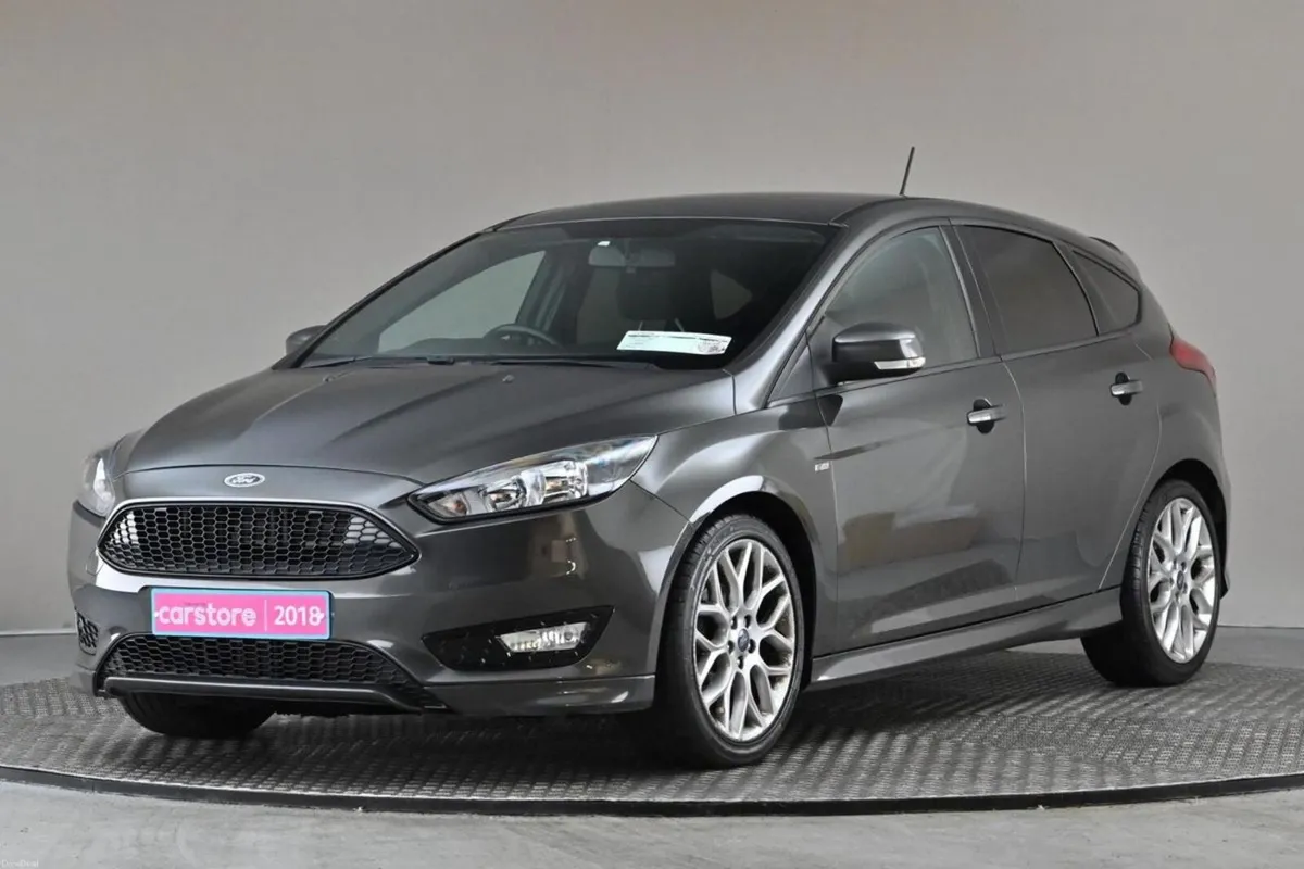 Ford Focus 1.0 ST-LINE ECOBOOST 6SPD - Image 3