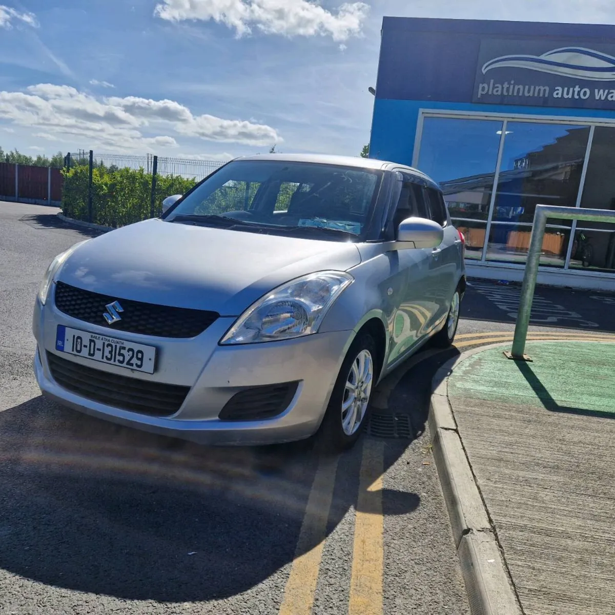 10 Suzuki swift Automatic 98km - Image 1