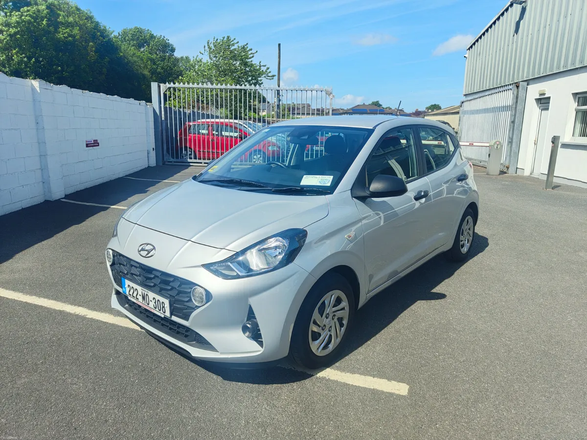Hyundai i10 Classic *Low Mileage* - Image 4
