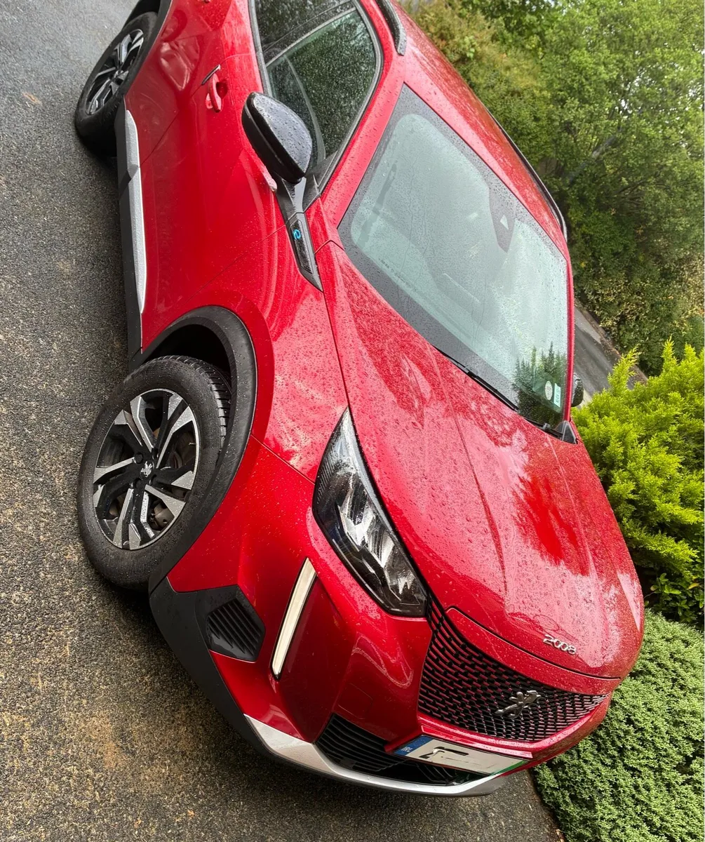 Peugeot 2008 Allure Premium - Image 1