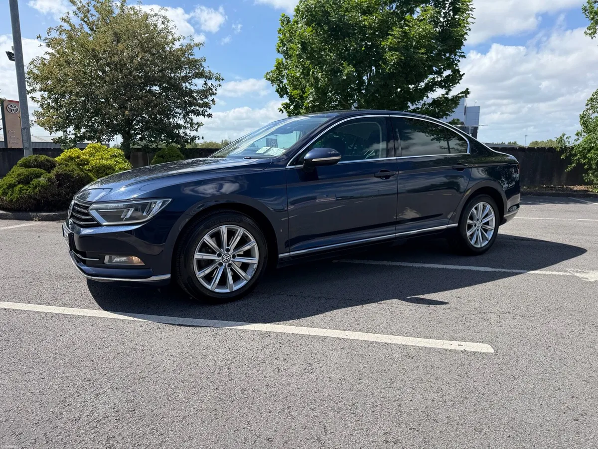 2015 vw passat highline, service history. - Image 1