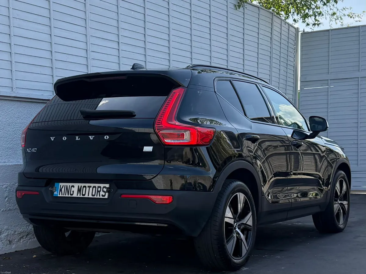 Volvo XC40 2022 / R-DESIGN T4 / PHEV - Image 3