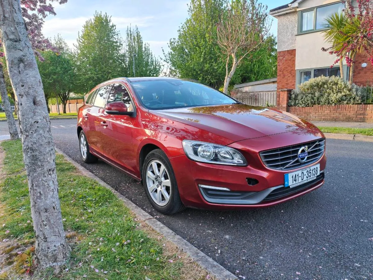 Volvo V60 - Image 1
